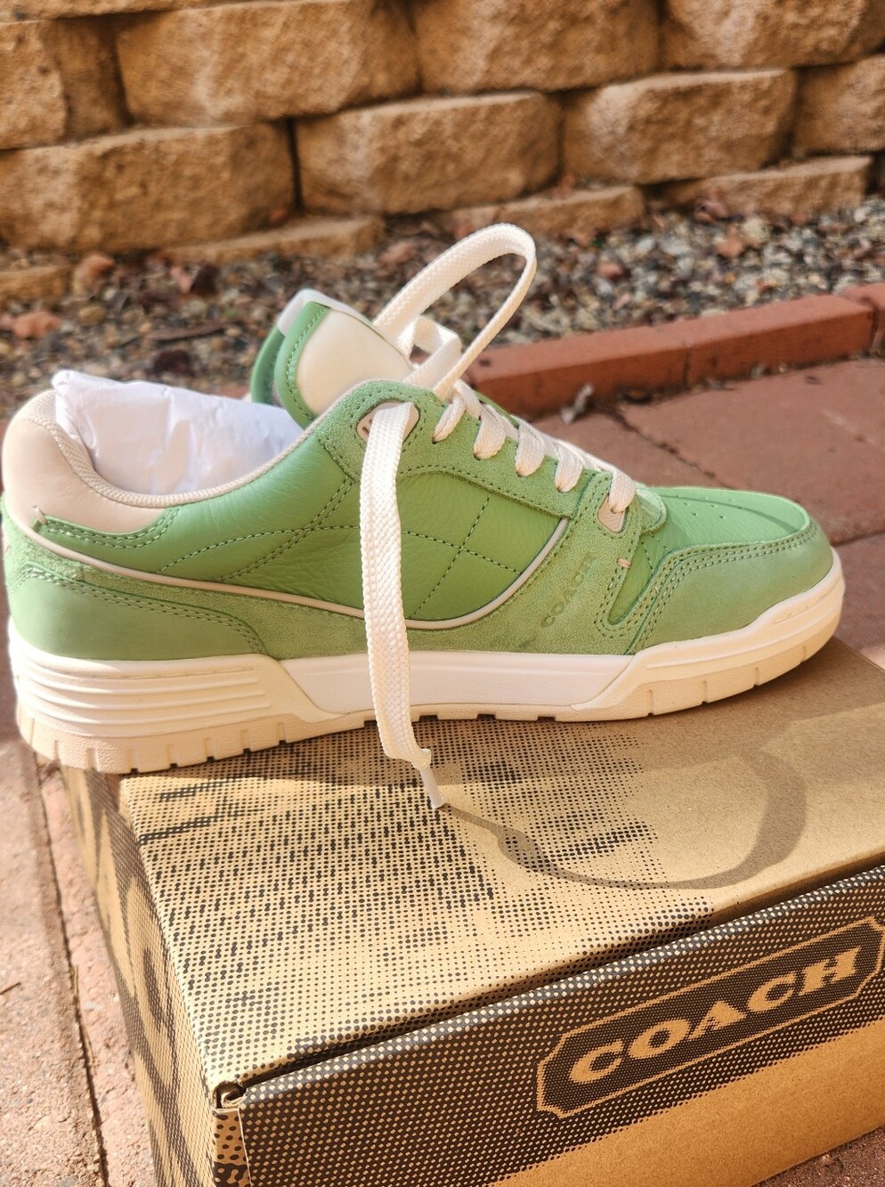 Coach Soho Sneaker Size 7.5 Men/8.5 Women - Picture 10 of 14